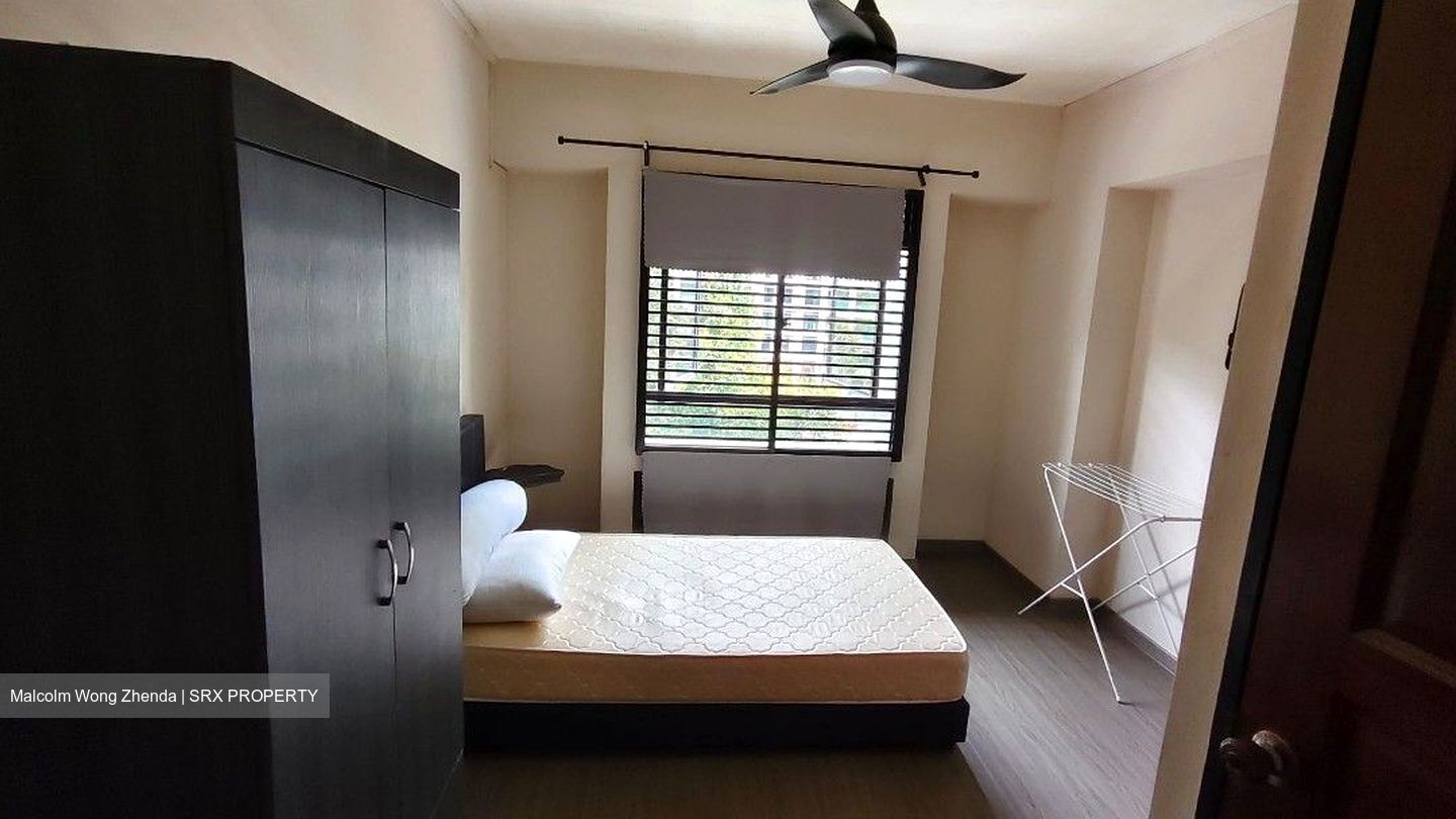 Blk 669D Jurong West Street 64 (Jurong West), HDB Executive #620220401
